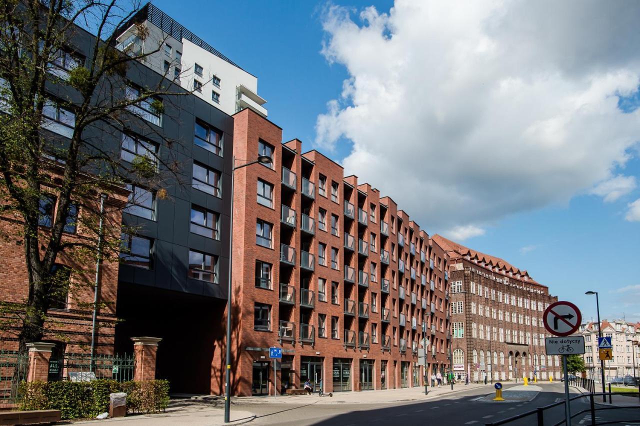 Shipyard Gdansk Apartment - Free Private Parking Экстерьер фото